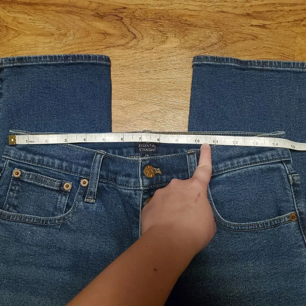 J. Crew Essential Straight Jeans In All-Day Stretch